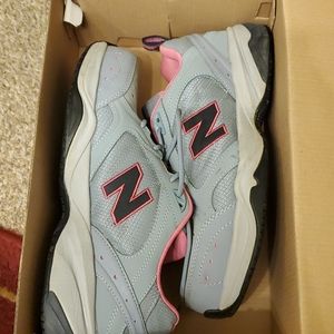 New Balance Sneakers Women's Size 9
